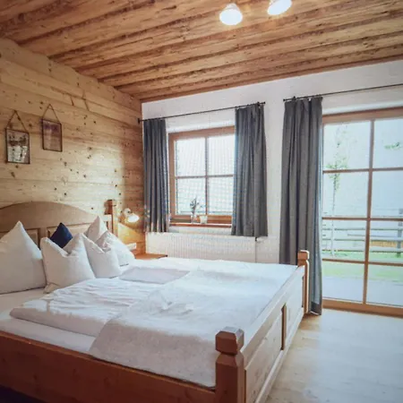 Holiday home Traumhaftes Winterchalet Colat