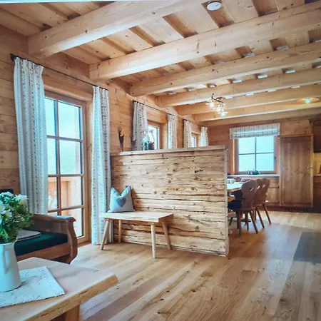 Traumhaftes Winterchalet Colat Holiday home