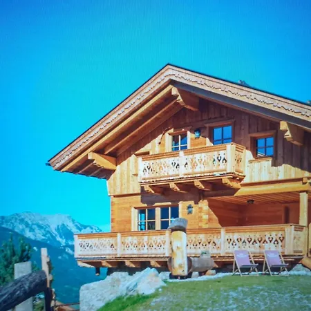 Traumhaftes Winterchalet Colat Holiday home